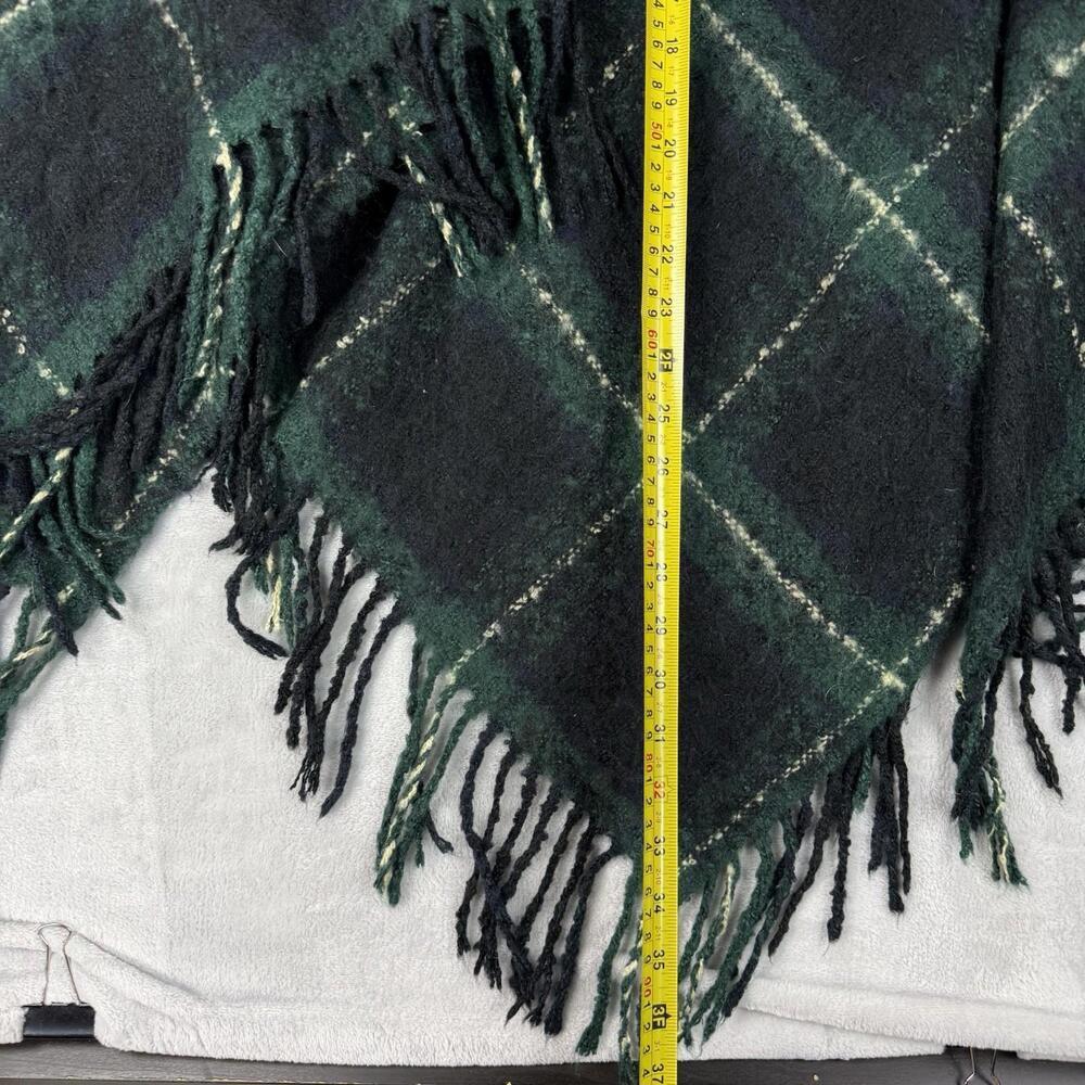 Lauren Ralph Lauren Classic Plaid Fringe Poncho Shawl Green One Size Wrap Soft - Picture 5 of 8